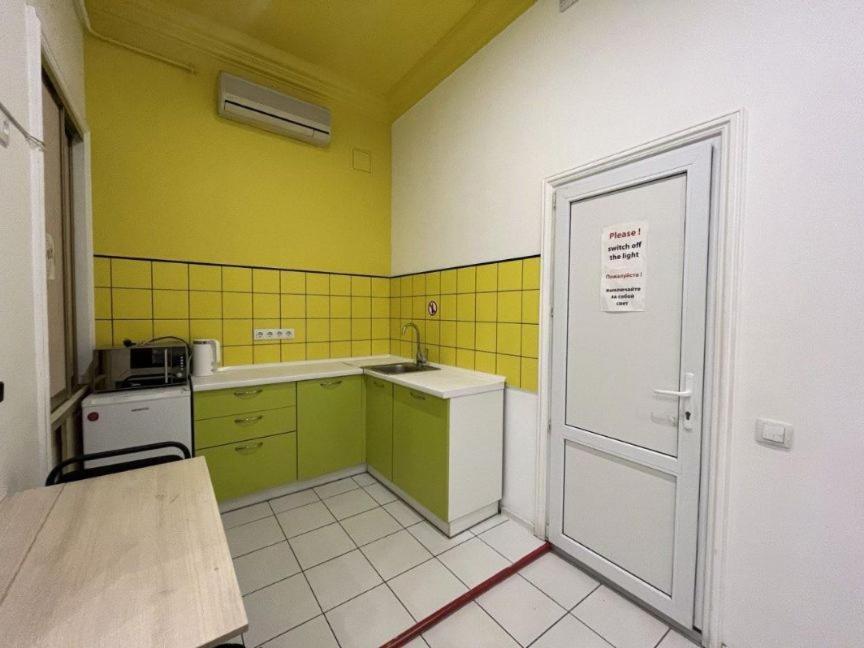 Friends Hostel Kiev Extérieur photo